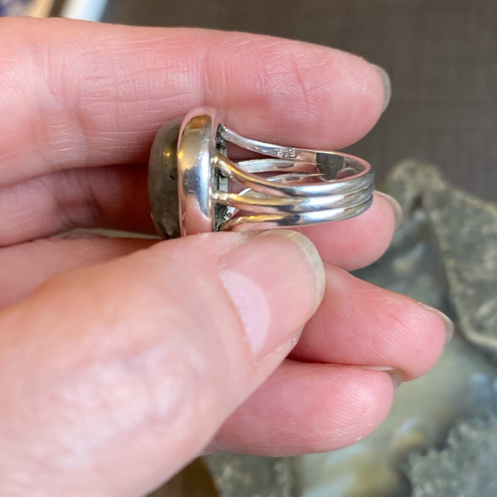 Genuine Labradorite Gemstone, 925 Sterling Silver Ring - Picture 13 of 16
